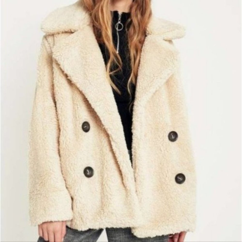 COPY - Free People notched teddy Peacoat creamy fluffy oversize foldover collar